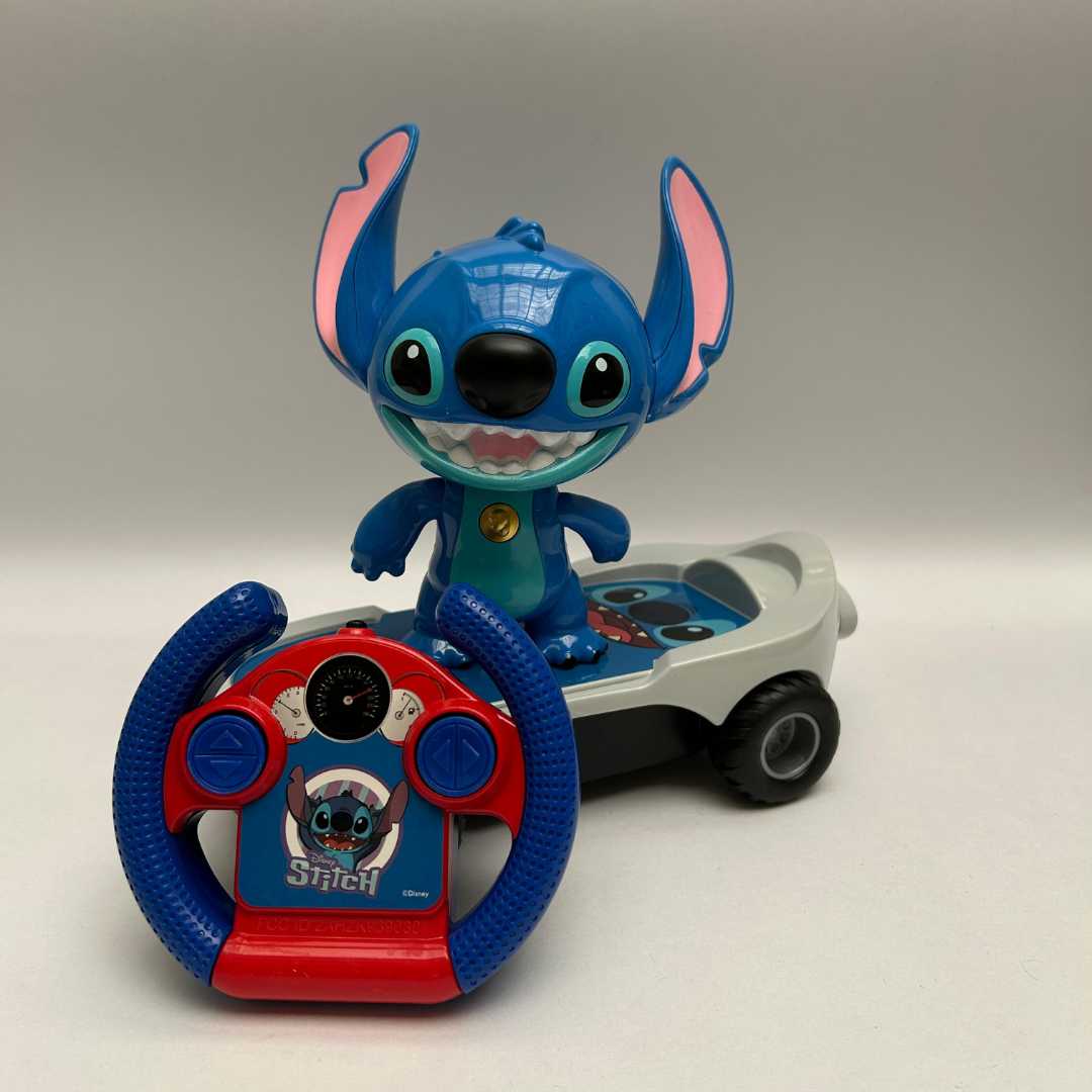 Juguete de Stitch en patineta con control remoto, luz y movimiento🛹