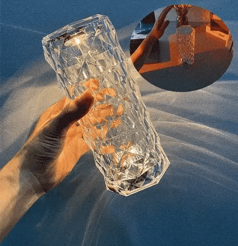LÁMPARA DIAMANTE CON PARLANTE 🔦