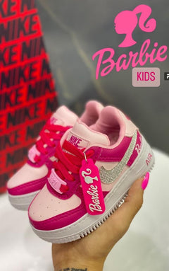 TENIS NIKE BARBIE F1 NIÑA - ROSADO FUSCIA